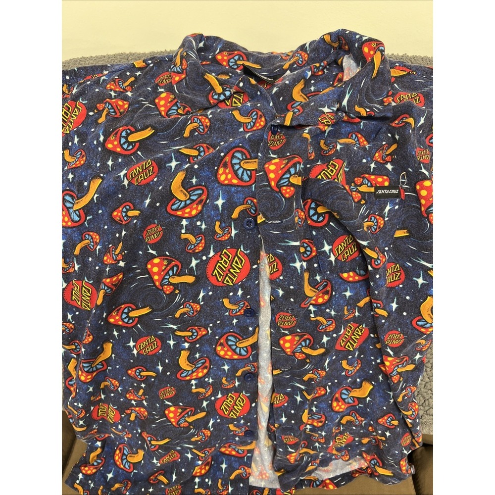 Santa Cruz Classic Shroom Dot Button Short Sleeve Skateboard Shirt Navy MEDIUM